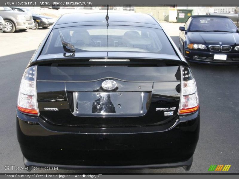 Black / Burgundy/Gray 2004 Toyota Prius Hybrid