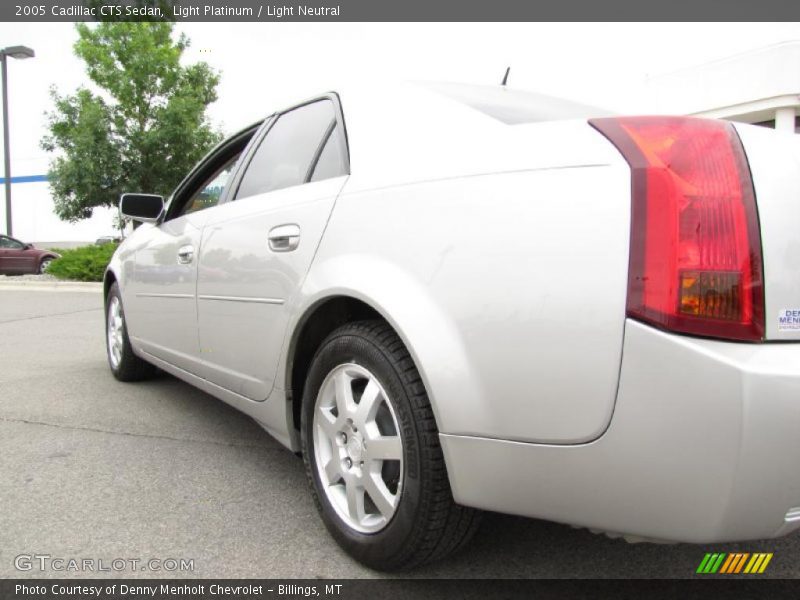 Light Platinum / Light Neutral 2005 Cadillac CTS Sedan