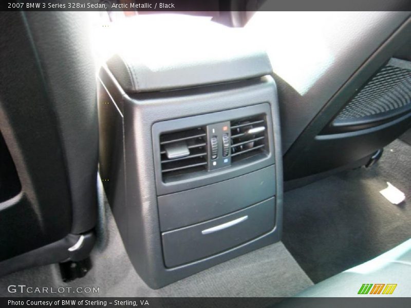 Arctic Metallic / Black 2007 BMW 3 Series 328xi Sedan