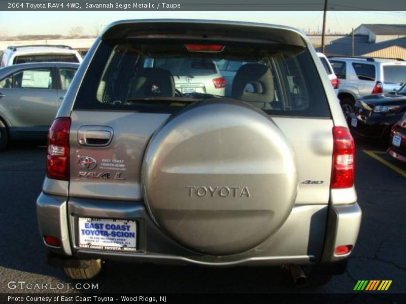Savannah Beige Metallic / Taupe 2004 Toyota RAV4 4WD