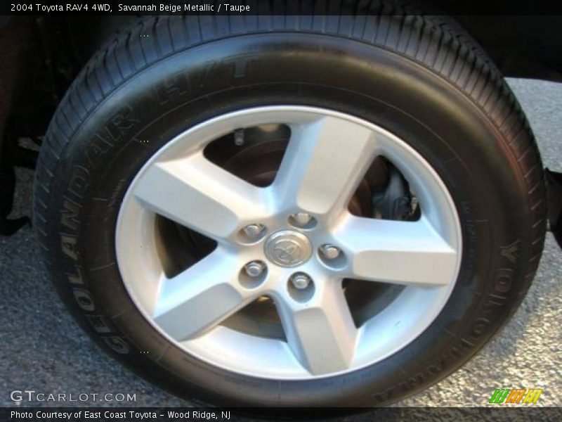 Savannah Beige Metallic / Taupe 2004 Toyota RAV4 4WD