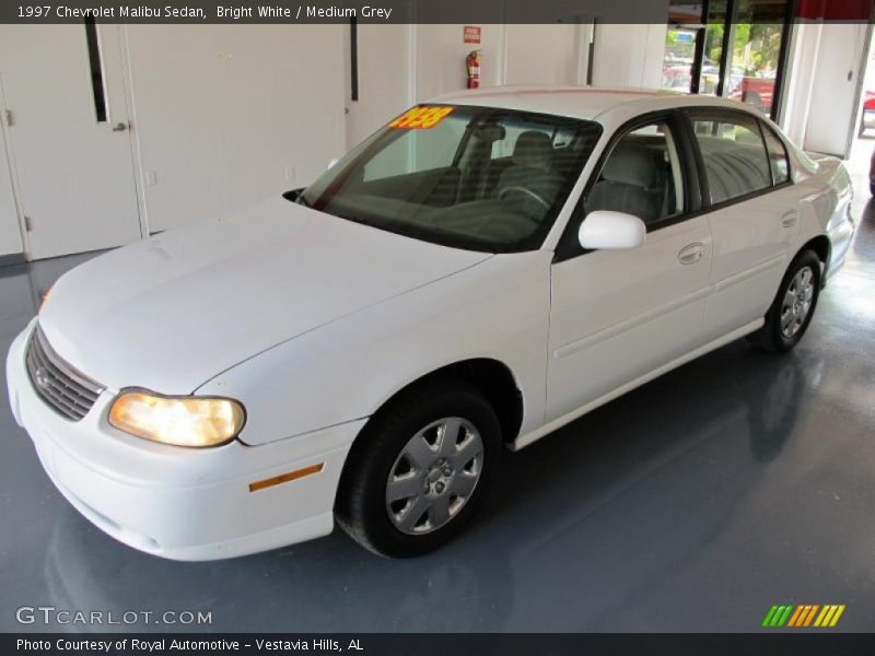 Bright White / Medium Grey 1997 Chevrolet Malibu Sedan