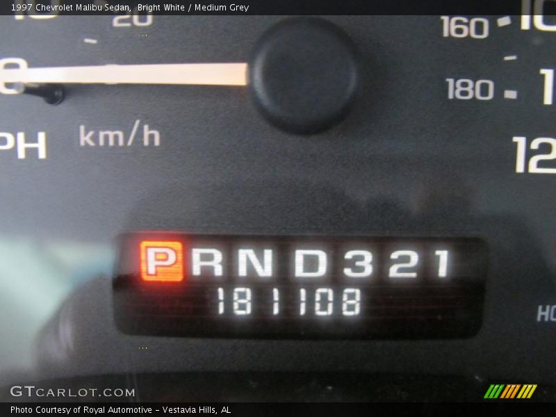 Bright White / Medium Grey 1997 Chevrolet Malibu Sedan