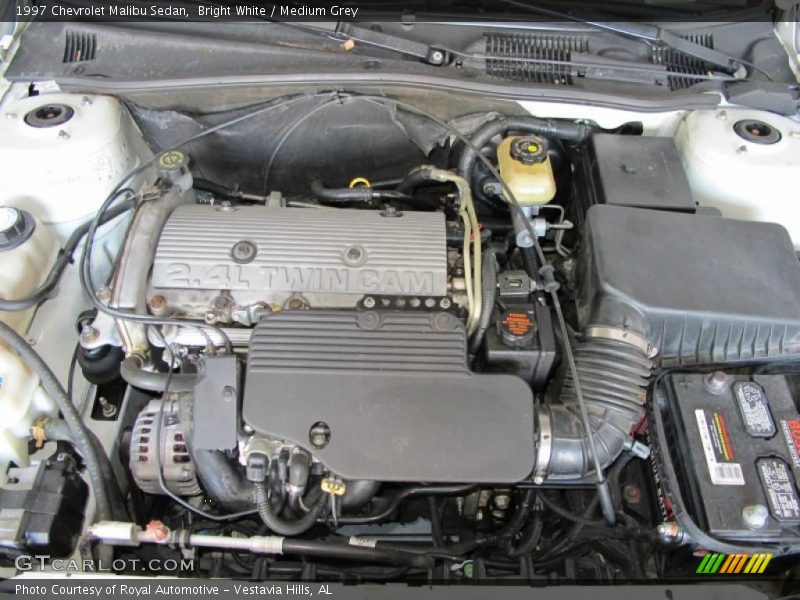 Bright White / Medium Grey 1997 Chevrolet Malibu Sedan