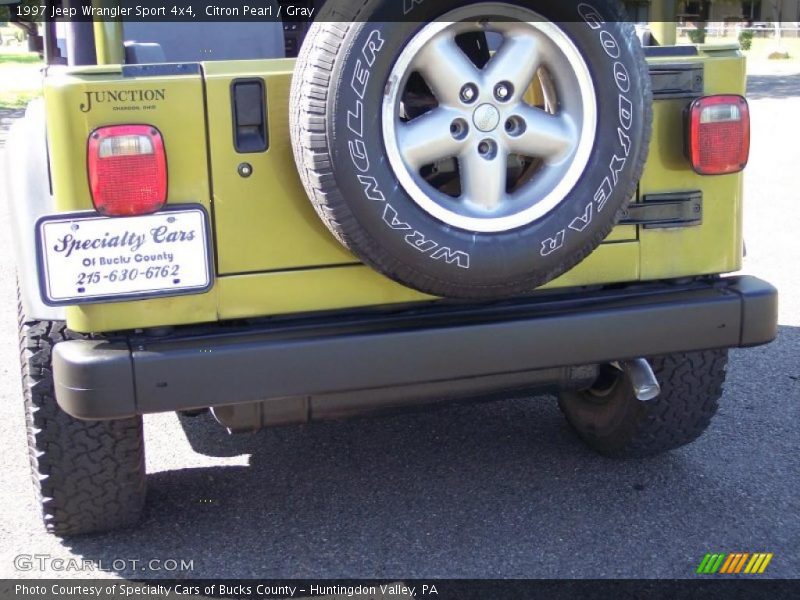 Citron Pearl / Gray 1997 Jeep Wrangler Sport 4x4