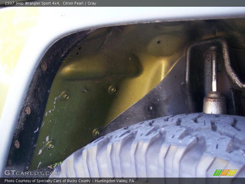 Citron Pearl / Gray 1997 Jeep Wrangler Sport 4x4