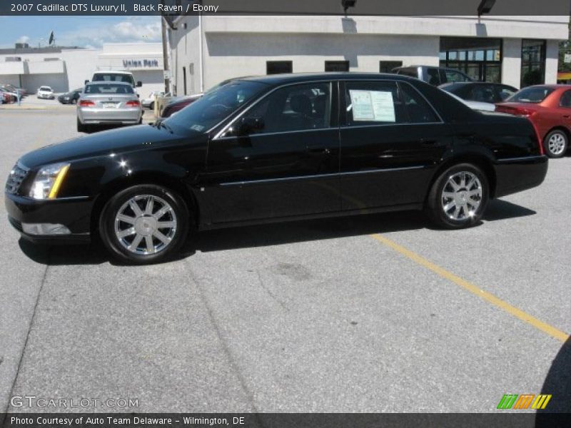 Black Raven / Ebony 2007 Cadillac DTS Luxury II