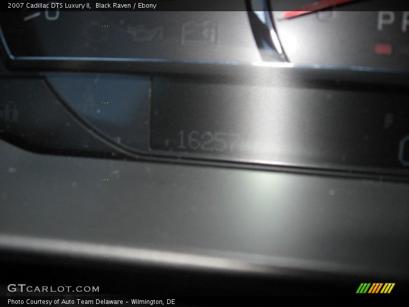 Black Raven / Ebony 2007 Cadillac DTS Luxury II