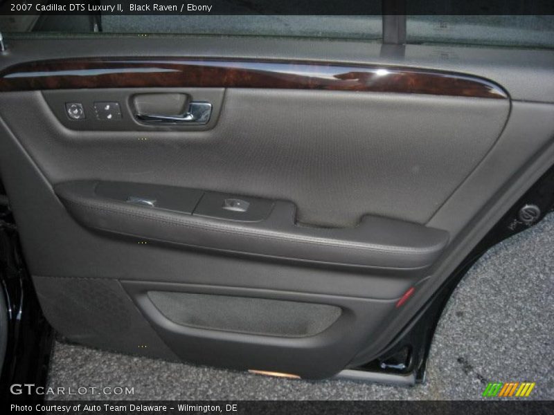 Black Raven / Ebony 2007 Cadillac DTS Luxury II