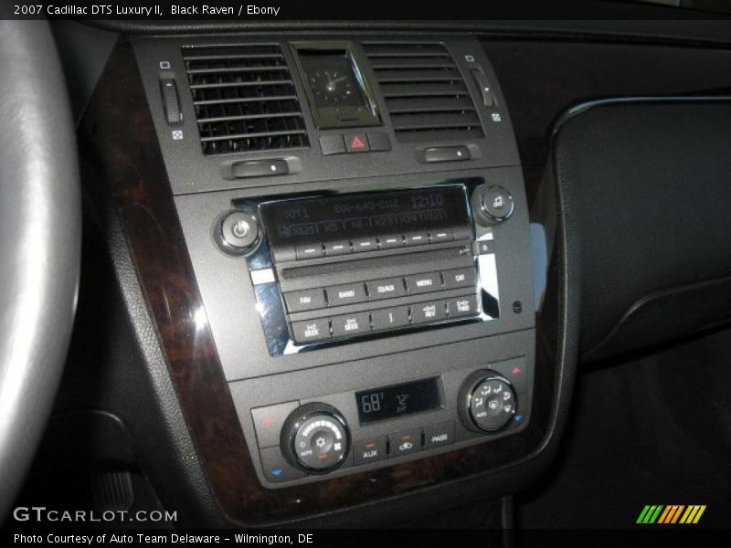 Black Raven / Ebony 2007 Cadillac DTS Luxury II
