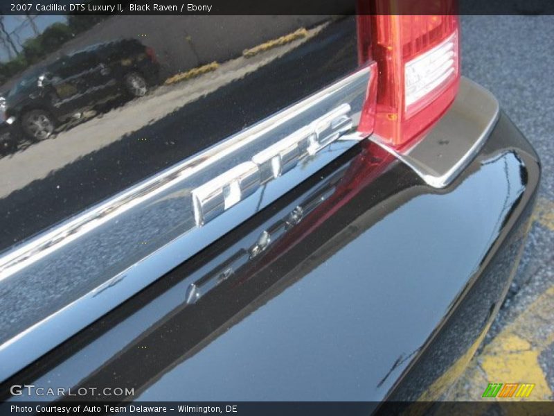 Black Raven / Ebony 2007 Cadillac DTS Luxury II