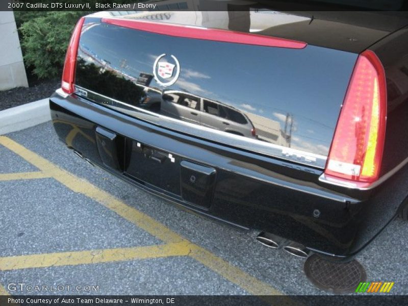 Black Raven / Ebony 2007 Cadillac DTS Luxury II