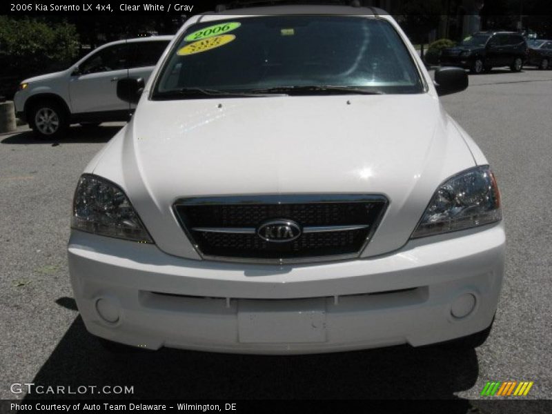 Clear White / Gray 2006 Kia Sorento LX 4x4