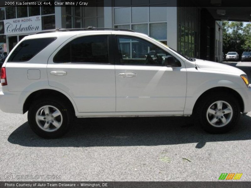 Clear White / Gray 2006 Kia Sorento LX 4x4