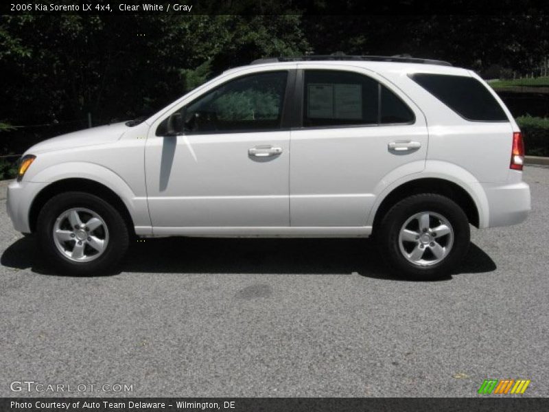 Clear White / Gray 2006 Kia Sorento LX 4x4