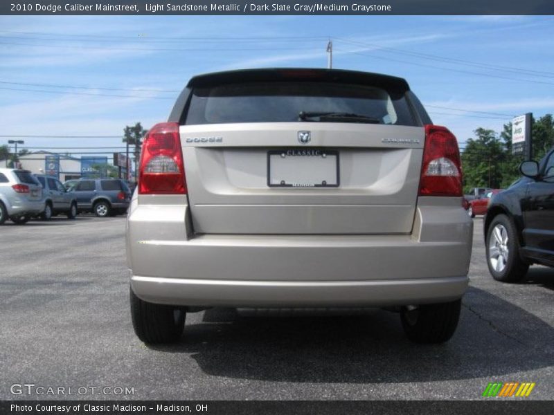 Light Sandstone Metallic / Dark Slate Gray/Medium Graystone 2010 Dodge Caliber Mainstreet