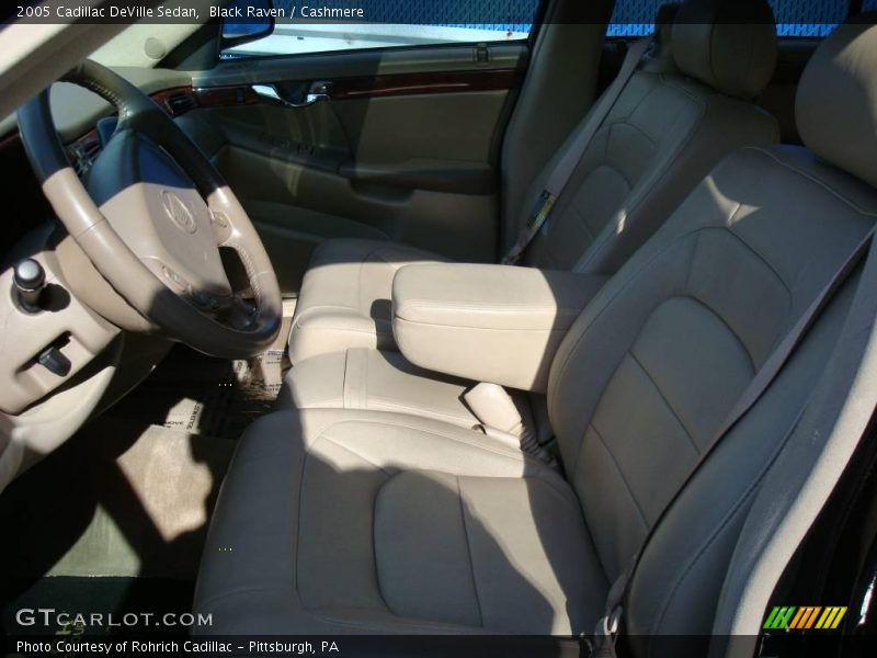 Black Raven / Cashmere 2005 Cadillac DeVille Sedan