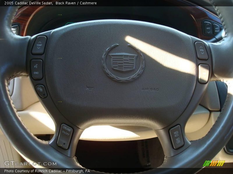 Black Raven / Cashmere 2005 Cadillac DeVille Sedan