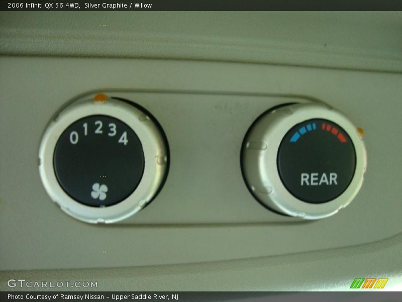Silver Graphite / Willow 2006 Infiniti QX 56 4WD