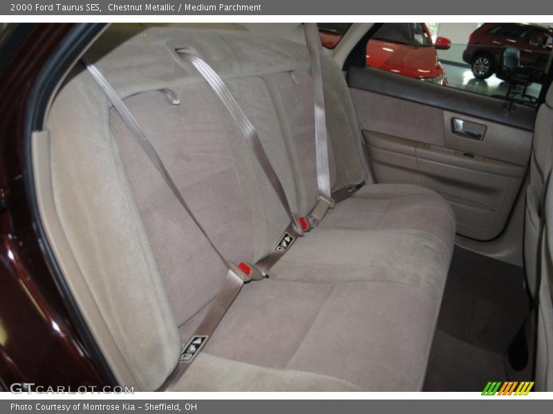 Chestnut Metallic / Medium Parchment 2000 Ford Taurus SES