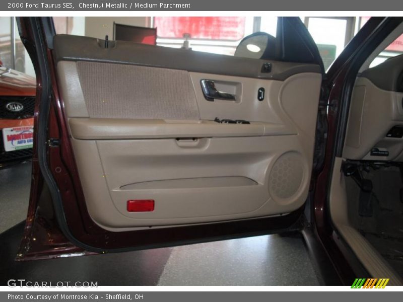 Chestnut Metallic / Medium Parchment 2000 Ford Taurus SES