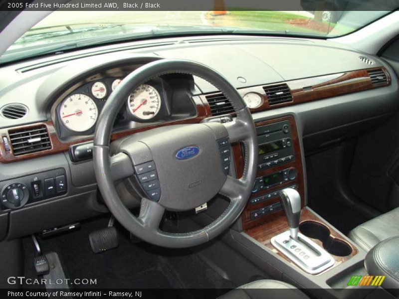 Black / Black 2005 Ford Five Hundred Limited AWD