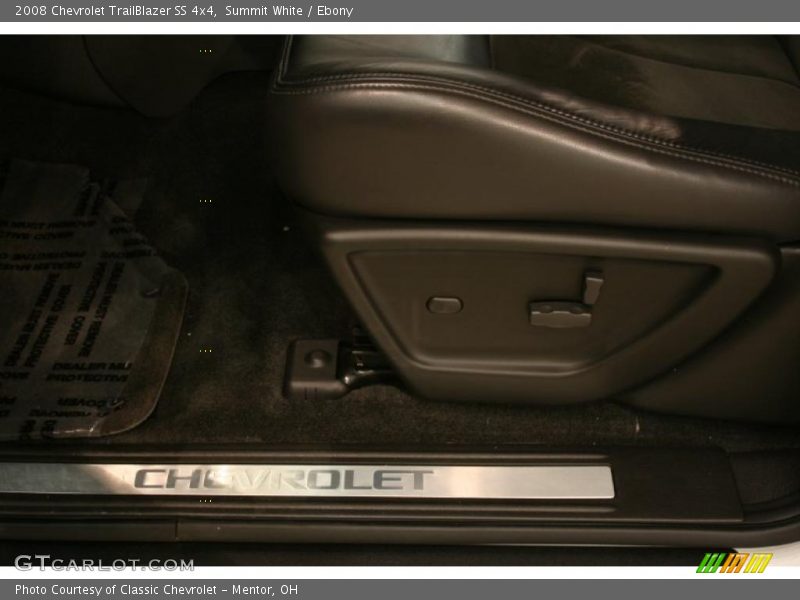 Summit White / Ebony 2008 Chevrolet TrailBlazer SS 4x4