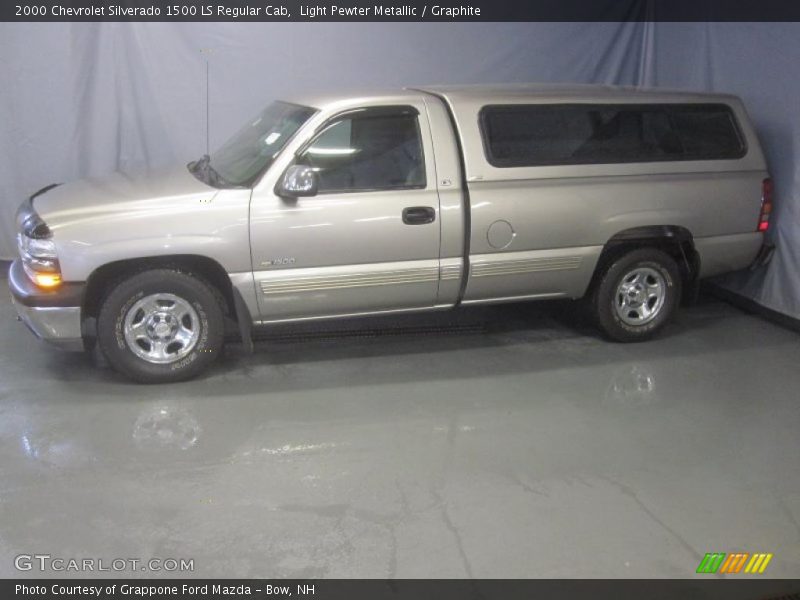 Light Pewter Metallic / Graphite 2000 Chevrolet Silverado 1500 LS Regular Cab