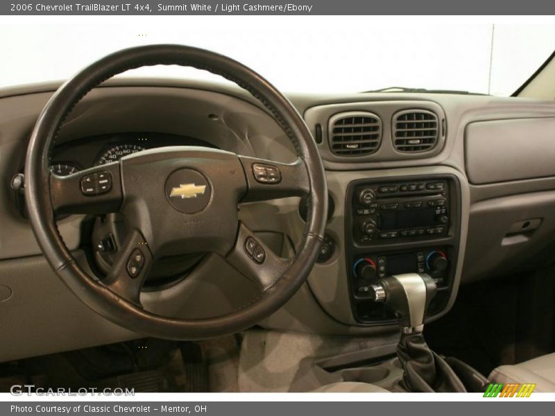 Summit White / Light Cashmere/Ebony 2006 Chevrolet TrailBlazer LT 4x4