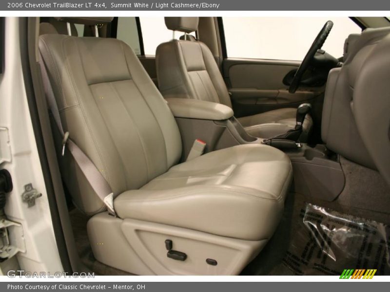 Summit White / Light Cashmere/Ebony 2006 Chevrolet TrailBlazer LT 4x4