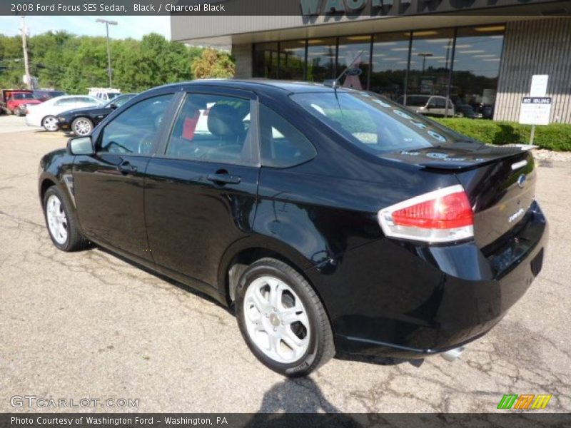 Black / Charcoal Black 2008 Ford Focus SES Sedan