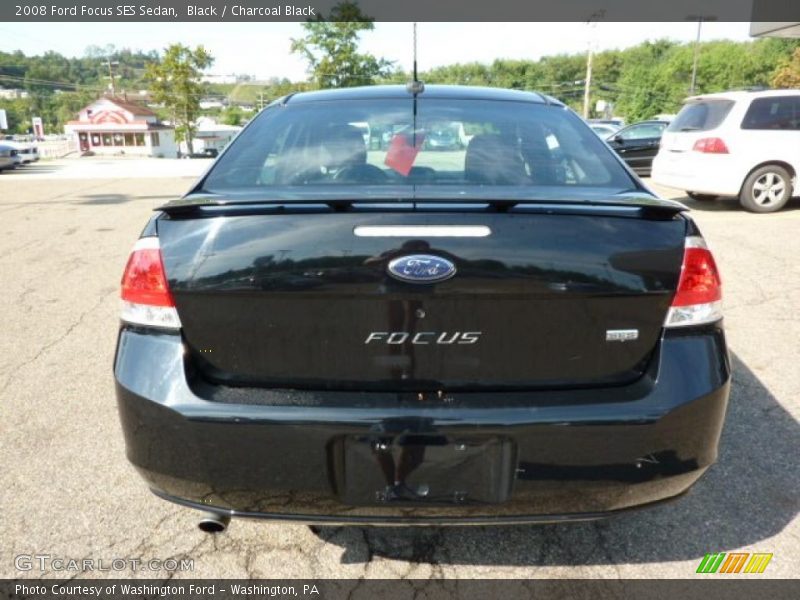 Black / Charcoal Black 2008 Ford Focus SES Sedan