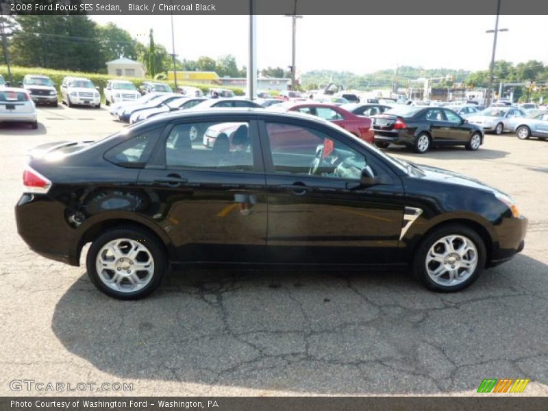 Black / Charcoal Black 2008 Ford Focus SES Sedan