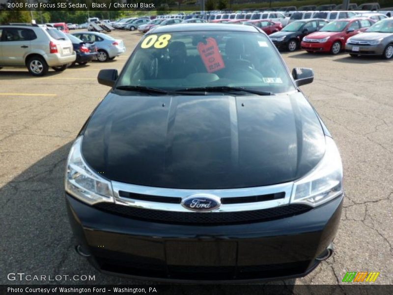 Black / Charcoal Black 2008 Ford Focus SES Sedan