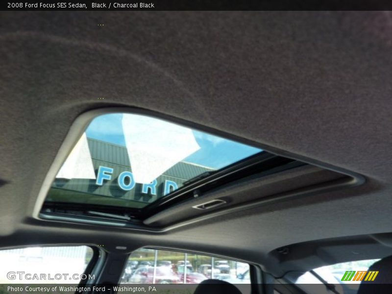 Black / Charcoal Black 2008 Ford Focus SES Sedan