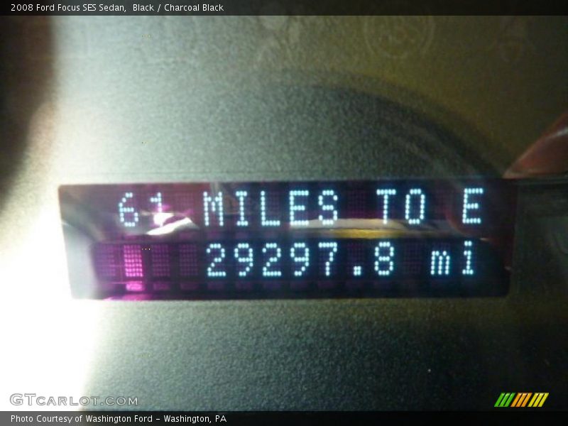Black / Charcoal Black 2008 Ford Focus SES Sedan