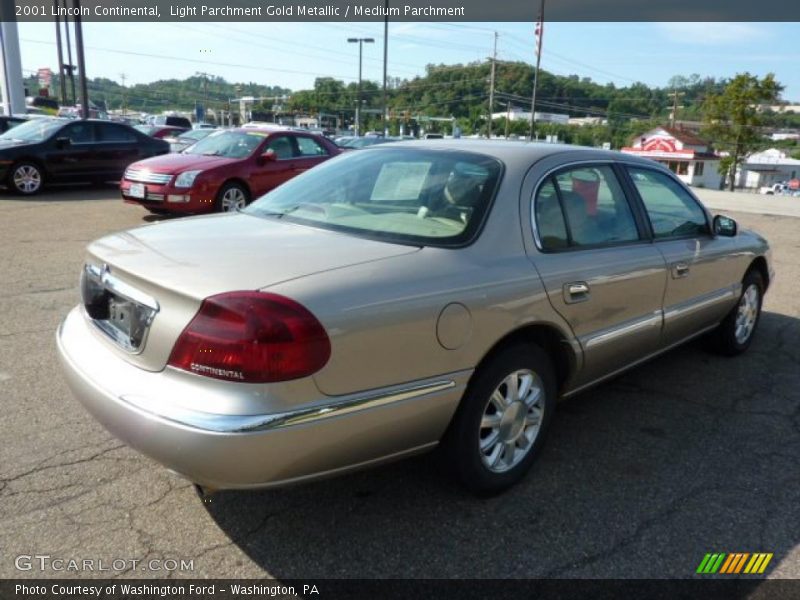 Light Parchment Gold Metallic / Medium Parchment 2001 Lincoln Continental