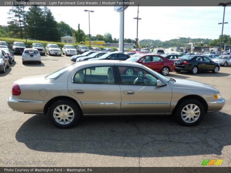 Light Parchment Gold Metallic / Medium Parchment 2001 Lincoln Continental