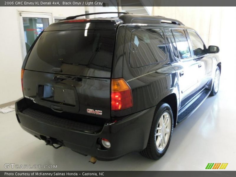 Black Onyx / Light Gray 2006 GMC Envoy XL Denali 4x4