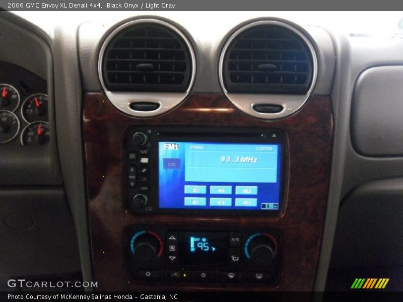Black Onyx / Light Gray 2006 GMC Envoy XL Denali 4x4