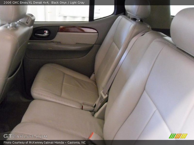 Black Onyx / Light Gray 2006 GMC Envoy XL Denali 4x4