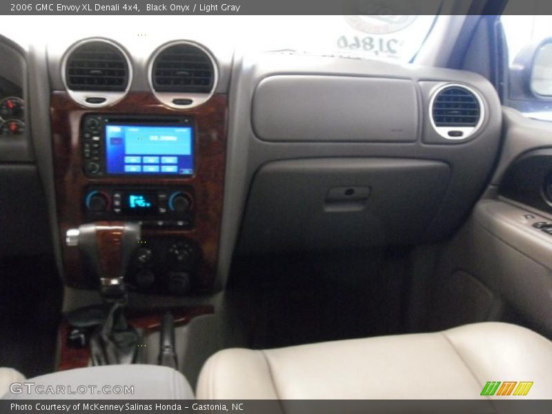 Black Onyx / Light Gray 2006 GMC Envoy XL Denali 4x4