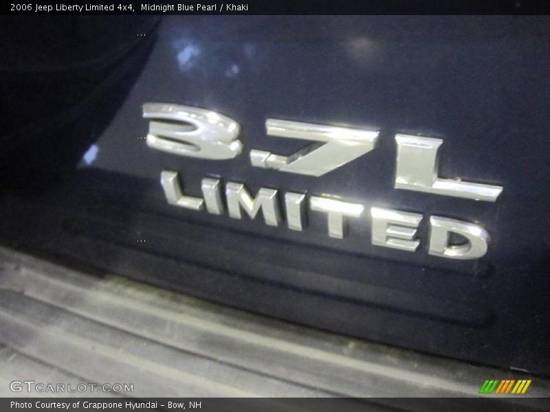 Midnight Blue Pearl / Khaki 2006 Jeep Liberty Limited 4x4
