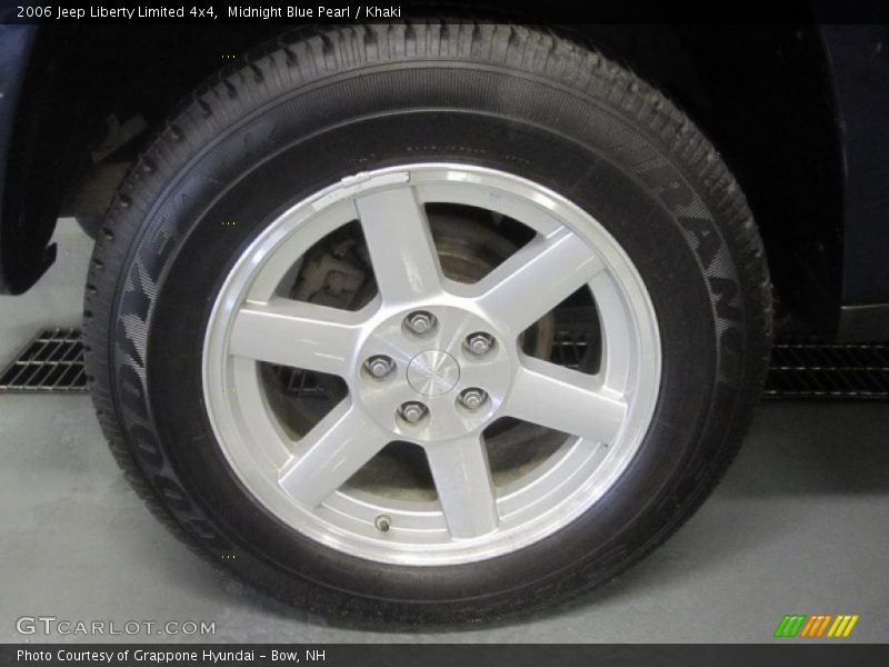Midnight Blue Pearl / Khaki 2006 Jeep Liberty Limited 4x4