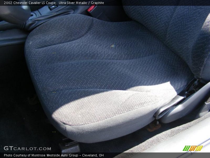 Ultra Silver Metallic / Graphite 2002 Chevrolet Cavalier LS Coupe