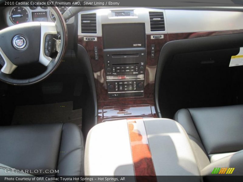Silver Lining / Ebony 2010 Cadillac Escalade EXT Premium AWD