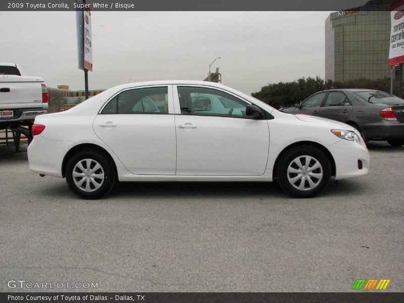 Super White / Bisque 2009 Toyota Corolla