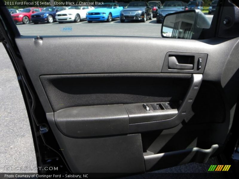 Ebony Black / Charcoal Black 2011 Ford Focus SE Sedan