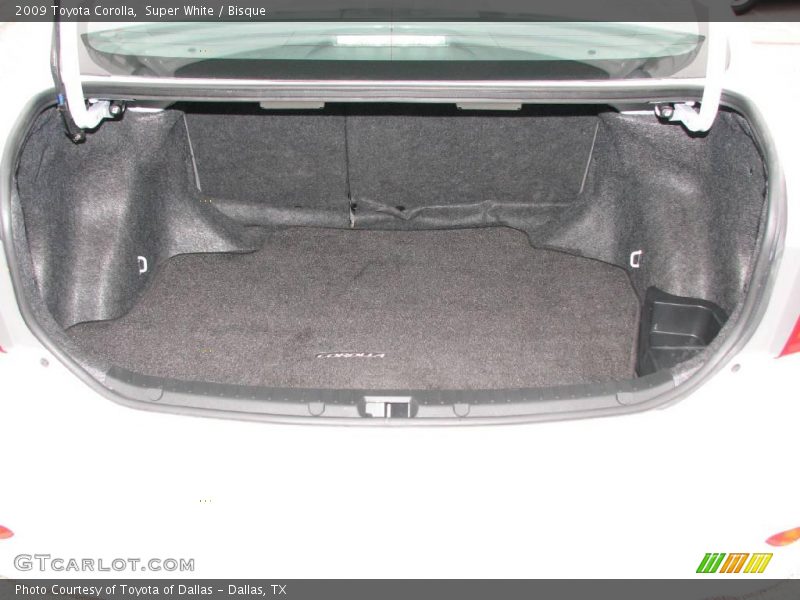 Super White / Bisque 2009 Toyota Corolla