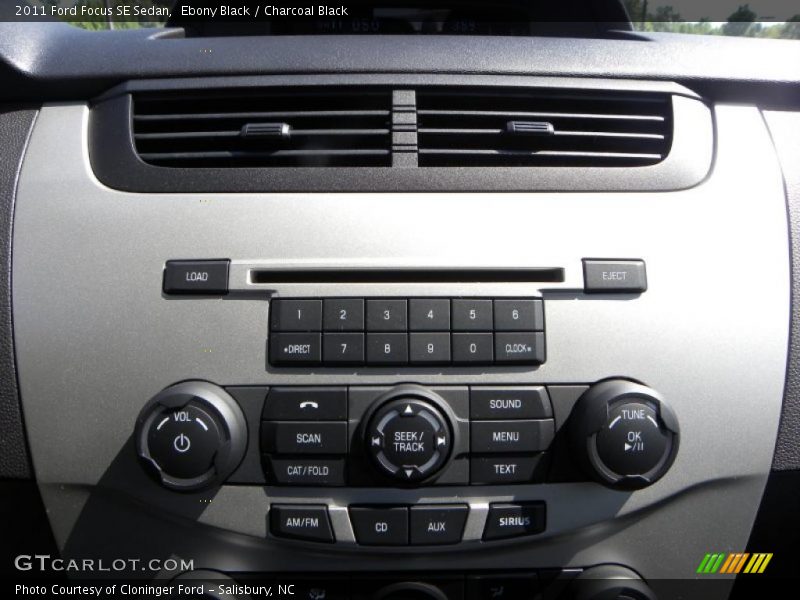 Ebony Black / Charcoal Black 2011 Ford Focus SE Sedan